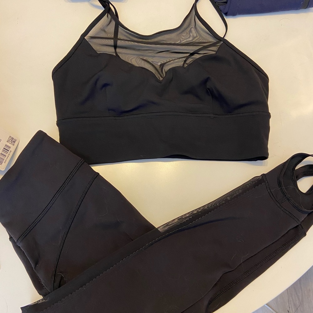 Lululemon Adore your Core 6